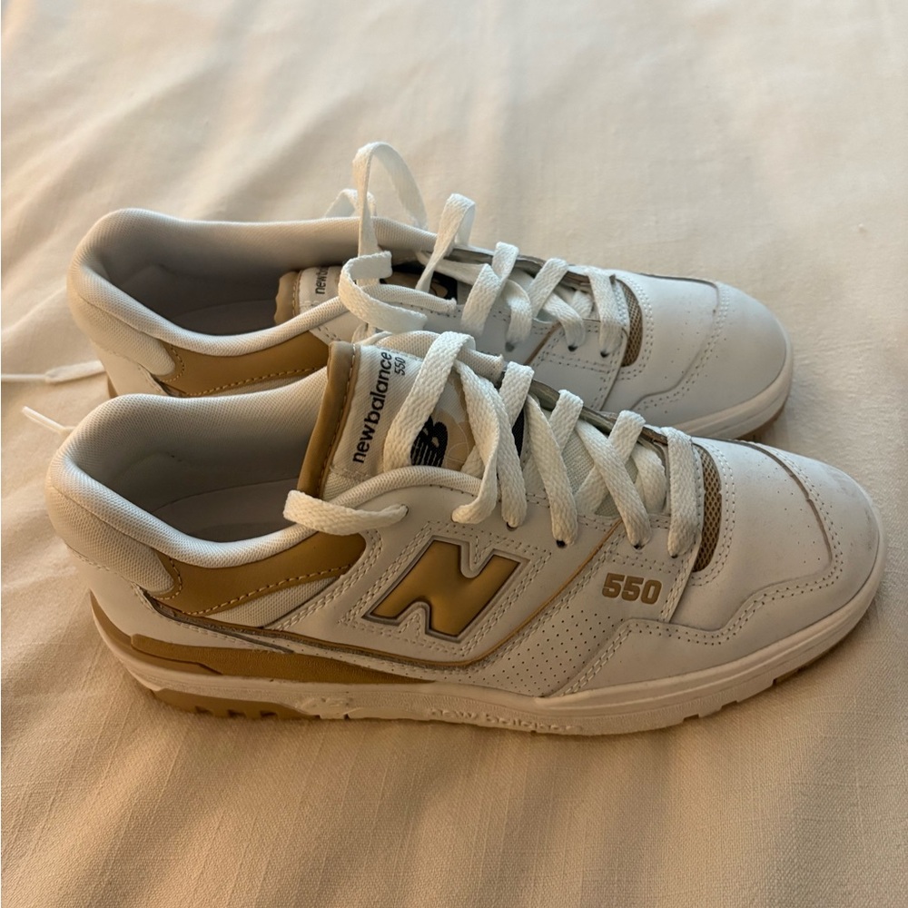 New Balance 550, W8.5, White / Incense | LIKE NEW - Picture 5 of 7
